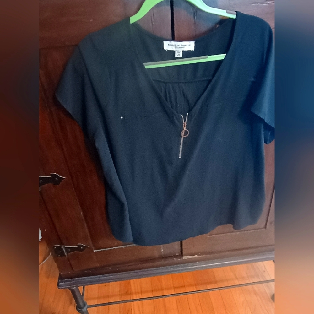 Women's 2X Top Ross Black